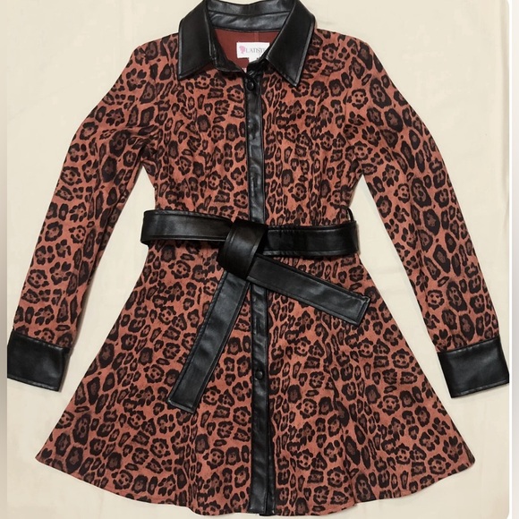 L’ATISTE BY AMY DRESS Jaxson Jaguar Print - Picture 8 of 8